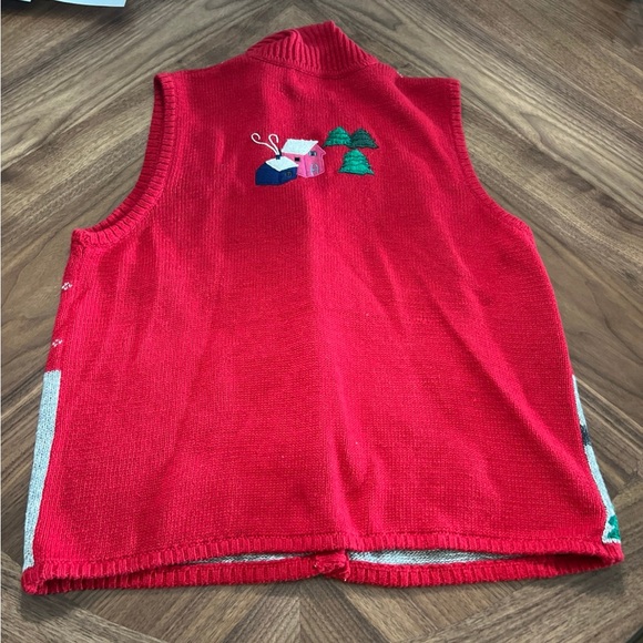 Vintage Red Christmas Vest - Picture 5 of 6